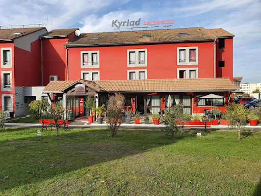 ENZO HOTELS CANNES ECLUSE by Kyriad